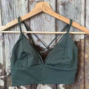 Green size 6 sports bra